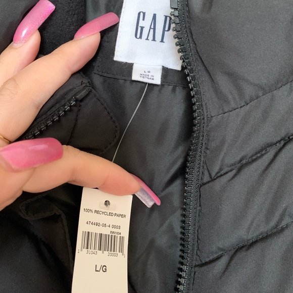 GAP new puffer jacket | black | women’s L - Picture 3 of 3